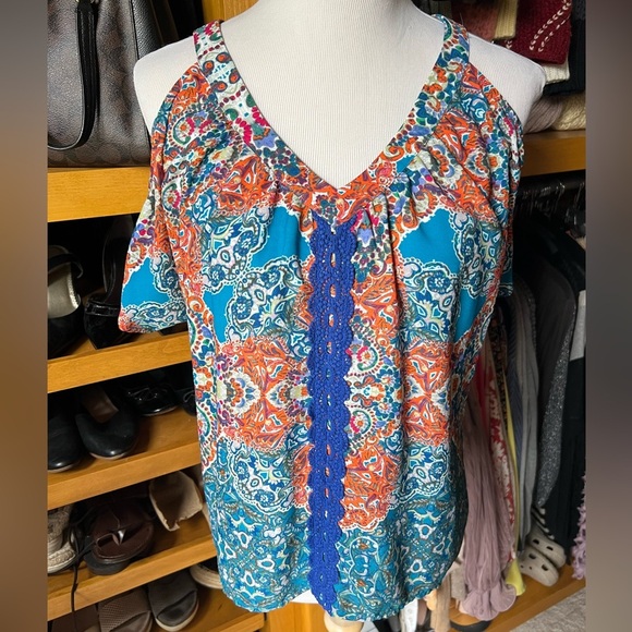 ⭐️BOGO FREE⭐️ COLLECTIVE CONCEPTS NWT Turquoise & Orange Blouse - Picture 3 of 6